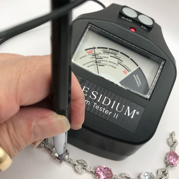 Pretty in Pink All Year Round Bracelet - Picture 5 of 9